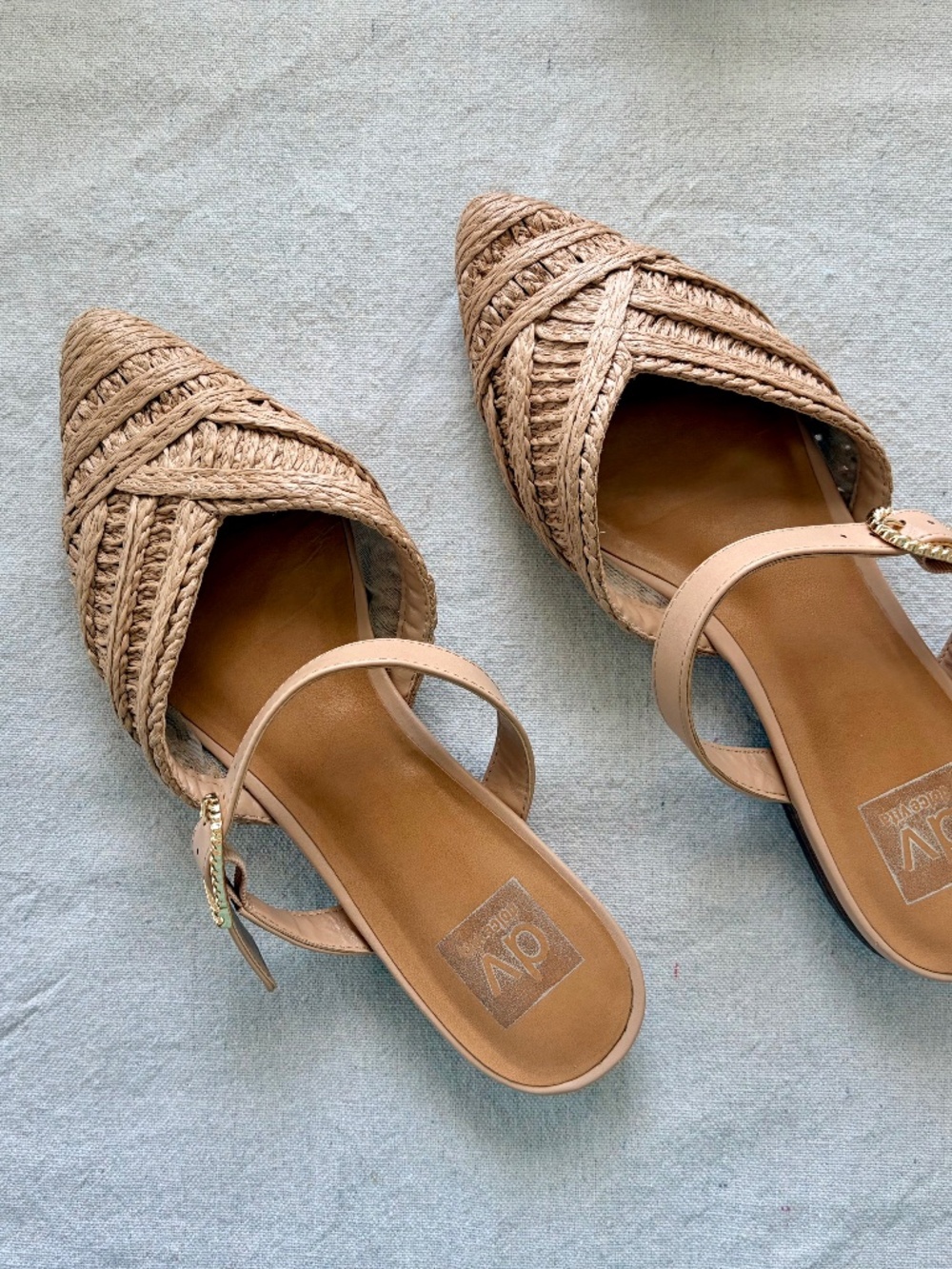 Dolce Vita Neutral Raffia Flat Mules - Picture 2 of 9